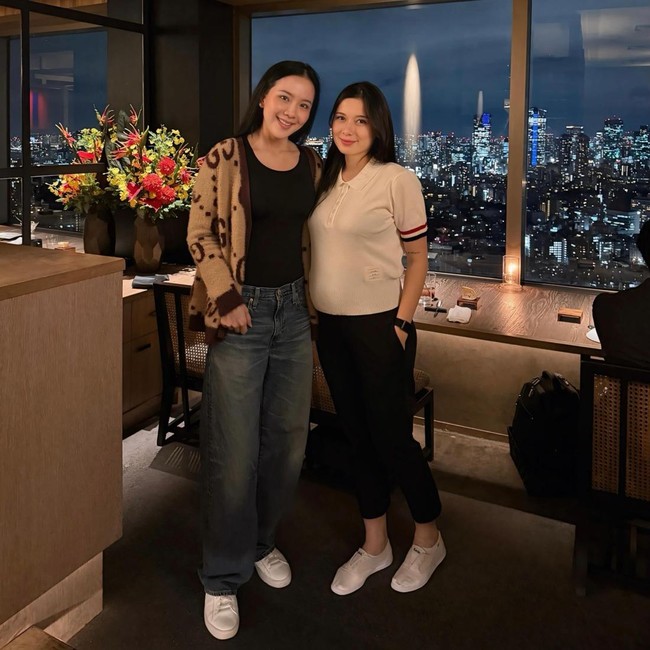 Agnes Jennifer Unggah Foto Bareng Iris Wullur: Sehat Sampai Lahiran Ya!
