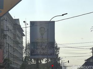Unik! Bocah SD Nampang di Baliho Raksasa Gondomanan Jogja