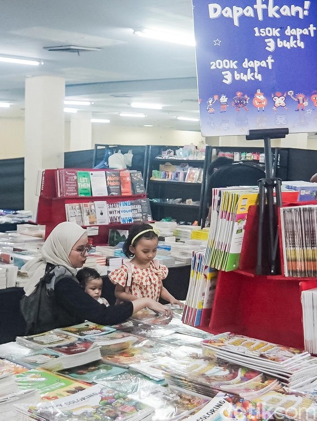 Berburu Bacaan Hemat, Buku Mulai Rp10 Ribu Hadir di Blok M Hub