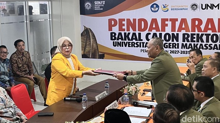 Eks Dekan FIKK UNM Hasmyati resmi mendaftar sebagai bakal calon rektor UNM.