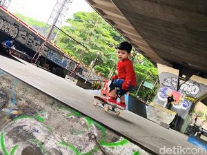 Cita-cita Polos Iboy yang Jatuh-Bangun di Bawah Pasupati