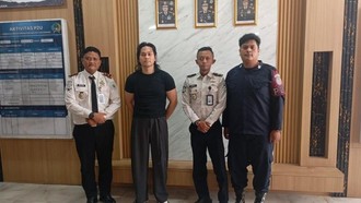 Bebas Bersyarat Dicabut, Indra Kenz Balik Lagi ke Penjara