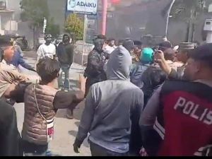 Kantor Pos Gowa Digeruduk Buntut Polemik Surat MA untuk Bupati