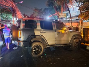 Potret Kendaraan Rusak Diseruduk GWM Tank: Ayla Ringsek, Motor Masuk Parit