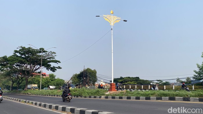 Penampakan PJU baru di Jalan Soekarno Hatta