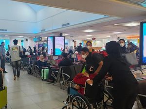 Kabut Asap Tunda 5 Penerbangan di SMB II, Jarak Pandang di Bawah 600 Meter