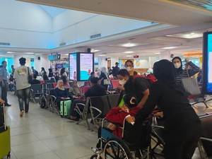 Kabut Asap Tunda 5 Penerbangan di SMB II, Jarak Pandang di Bawah 600 Meter