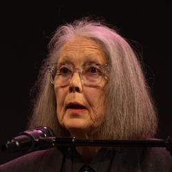 Komite Nobel Sastra: Gak Ada yang Menulis Seperti Anne Carson