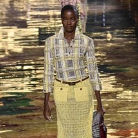 Berawal dari Jalanan, Viral Wanita Nigeria Tampil di Fashion Show Chanel 2027