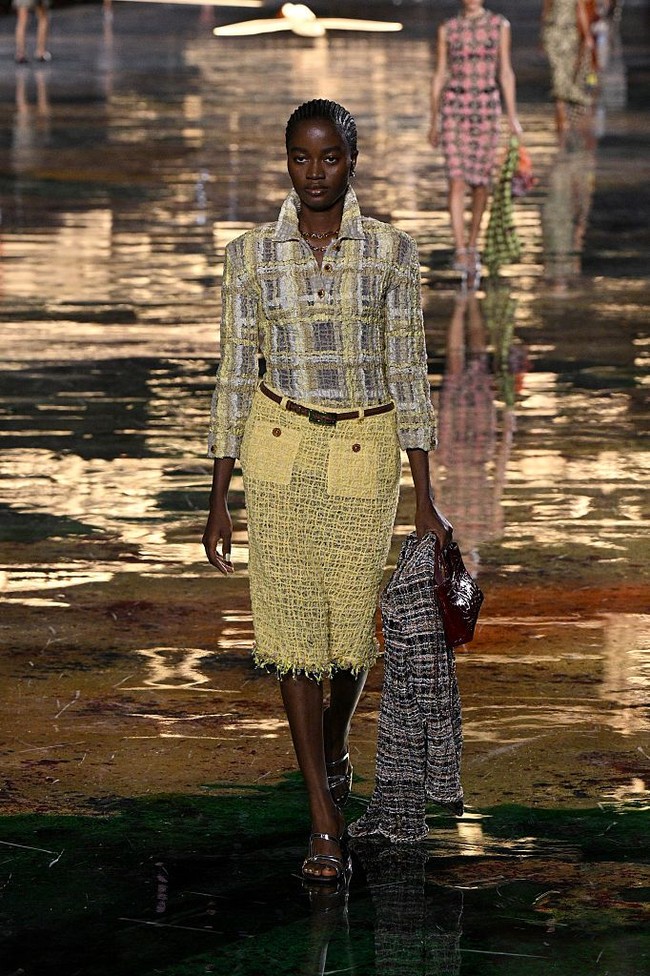 Kisah Rachel Ojuromi, Perjalanan Model Nigeria dari Jalanan Lagos Menuju Panggung Chanel (2)