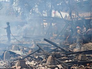 3 Rumah di Kalimaro Grobogan Terbakar, Diduga gegara Korsleting