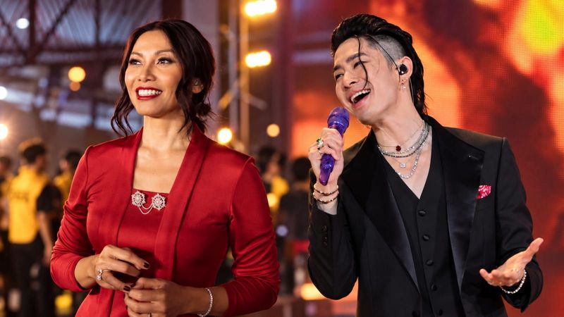 Anggun C. Sasmi & Vanness Wu mengenakan perhiasan dari Wanda House of Jewels dalam dua event berbeda.