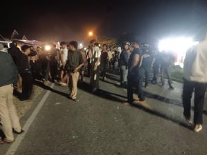 Dua Pelajar Terlindas Truk, Picu Bentrokan Pemuda Antardesa di Lutim