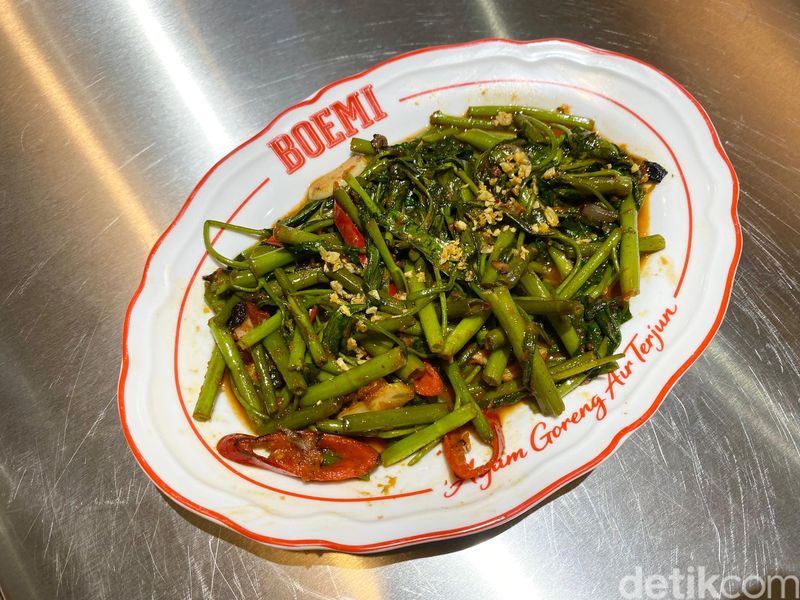 Menu makanan di Boemi Yamgor