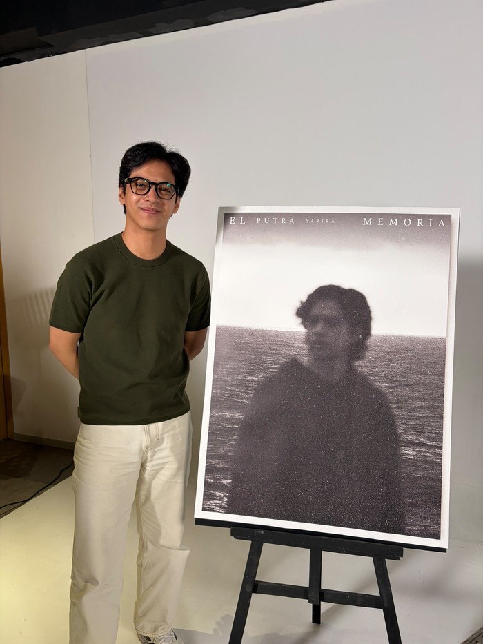 Aktor muda El Putra Sarira resmi merilis karya musik pertamanya. Ia mengungkapkan passion bernyanyi yang telah ada sejak kecil dan dukungan dari Trinity Optima.