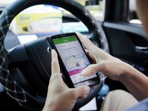 Sering Naik Transportasi Online Malam Hari? Kenali Fitur Ini demi Keamanan