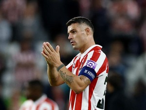 Xhaka Palsukan Sertifikat Covid-19, Didenda Miliaran!