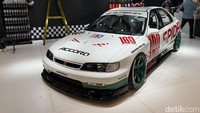 Cat Spider dan W2R Bangkitkan Aura Balap di Honda Accord Tua