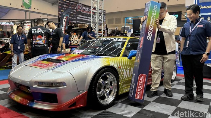Sentuhan Kreatif MaxDecal Ubah Tampilan Honda NSX di Pameran Otomotif (2)