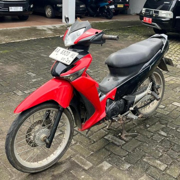 Honda Supra X