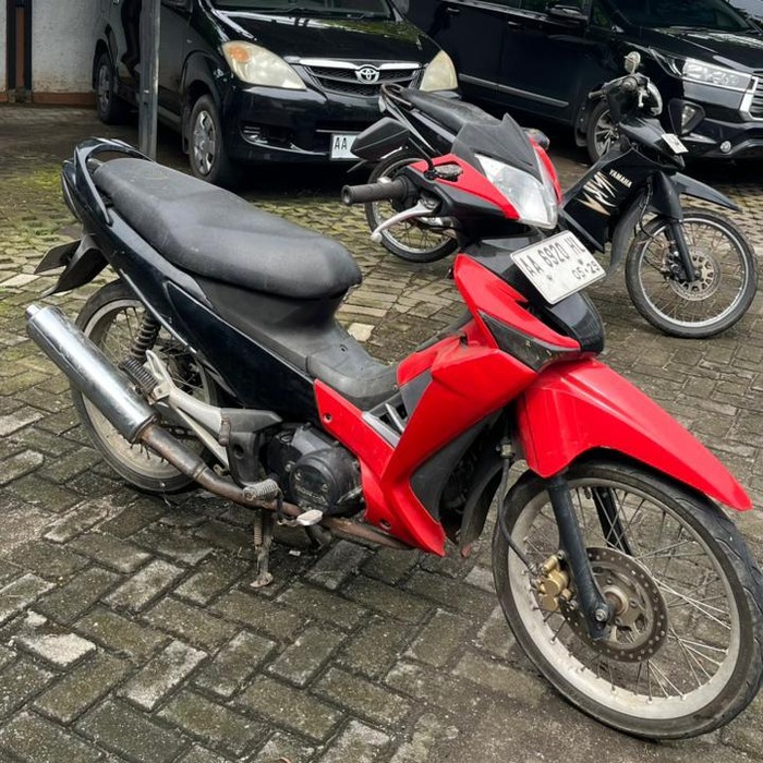 Honda Supra X