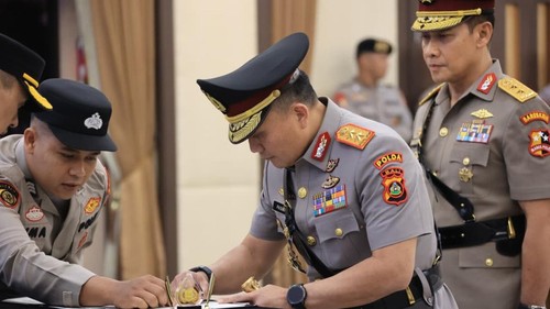 Irjen Pasma Royce menerima jabatan sebagai Kapolda Bali di Mabes Polri, Jumat (9/10/2026). (Dok. Polda Bali)