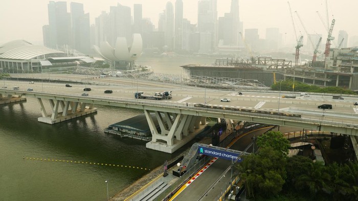Formula One F1 - Singapore Grand Prix - Marina Bay Street Circuit, Singapore - October 8, 2026 General view of the circuit ahead of the race REUTERS/Edgar Su