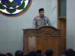 Dari Khotbah Jumat Kapolri: Sebuah Harapan Polisi Dekat dengan Rakyat