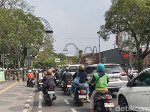 Lampu Merah Cihapit Padam, Pengendara Keluhkan Kondisi Lalin