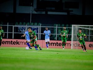 Isenmulang FC Kalah 0-1 dari Persebaya, Gol Penalti dari Alex Martins