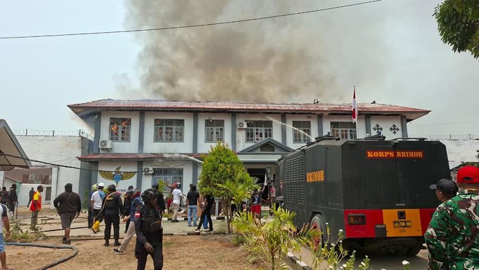 Lapas Kelas IIB Merauke diduga dibakar.