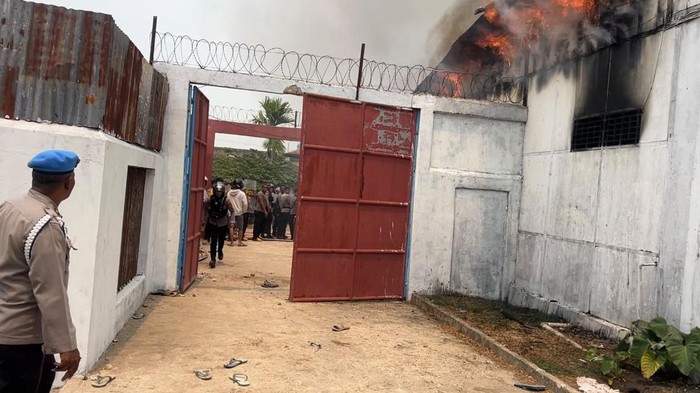 Lapas Kelas IIB Merauke diduga dibakar warga binaan.