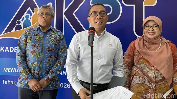 Mendikti Saintek, Brian Yuliarto