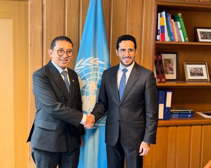 Menteri Kebudayaan Republik Indonesia Fadli Zon melakukan pertemuan dengan Ketua Dewan Eksekutif UNESCO Dr. Nasser bin Hamad Al Hinzab.
