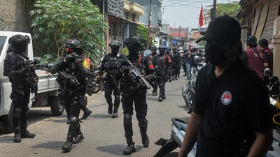 Penggerebekan Narkoba di Kampung Ambon dan Boncos, 24 Orang Diamankan