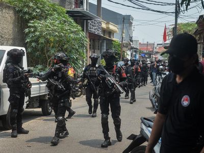 Penggerebekan Narkoba di Kampung Ambon dan Boncos, 24 Orang Diamankan