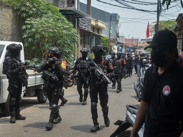 Penggerebekan Narkoba di Kampung Ambon dan Boncos, 24 Orang Diamankan