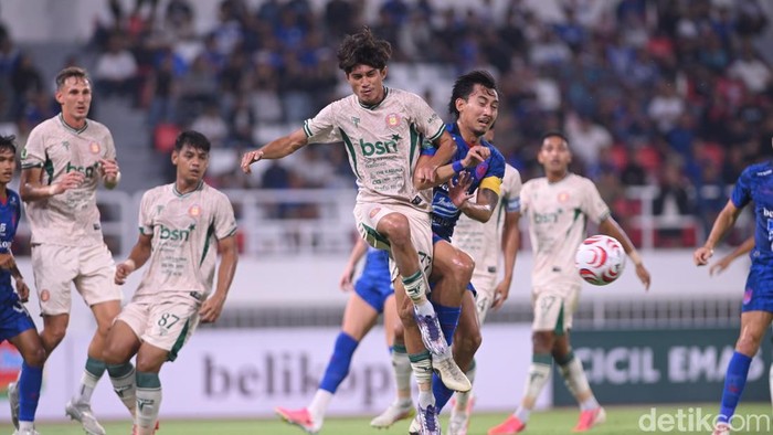 Laga PSIS melawan Persiraja di Stadion Jatidiri Semarang, Jumat (9/10/2026).