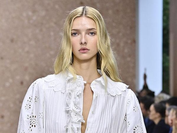 6 Nepo Baby Debut di Paris Fashion Week: Ada Anak Chris Martin & John Travolta