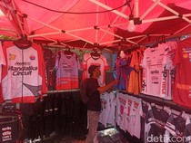 MotoGP Mandalika 2026, Kaus Veda Ega dan Marc Marquez Laris