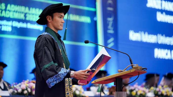 Shohibul Fikri Raih Gelar Sarjana Manajemen Setelah Asian Games dan Jelang Pernikahan (2)