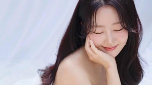Aku sudah bertemu partner yang kuputuskan untuk jadi menemaniku sampai akhir usia, kami sekarang sedang mempersiapkan diri untuk mengarungi tahun-tahun ke depan bersama, kata Yujeong.