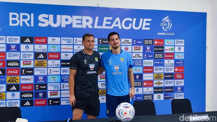 Igor Tolic dan Thom Haye