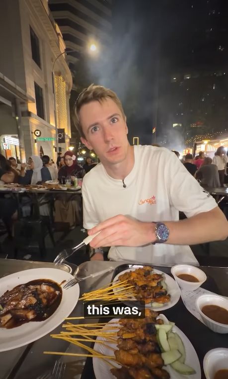 Jelang GP Singapura, Pembalap F1 Berburu Sate hingga Babi Panggang! Jelang GP Singapura, Pembalap F1 Berburu Sate hingga Babi Panggang!