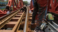 Untuk meningkatkan jumlah kepesertaan, BPJS Ketenagakerjaan menyiapkan strategi 3R yang terdiri dari reframe, relevansi, dan resonansi. Strategi tersebut ditujukan untuk memperluas jangkauan serta meningkatkan keterlibatan pekerja informal dalam program jaminan sosial ketenagakerjaan.