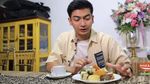 Keseruan Teuku Ryan saat Kulineran, Makan Nasi Padang hingga Macaroon!