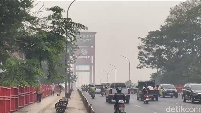 Kabut Asap di Palembang Makin Pekat, Warga Minta Pemda Gerak Cepat