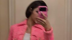 Gaya Barbie Hidup! Lisa BLACKPINK Memukau Serba Pink
