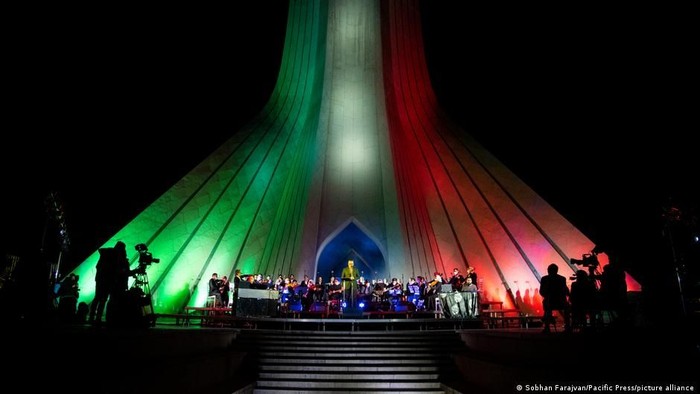 Sejak Revolusi Islam tahun 1979, telah terjadi konflik yang berkepanjangan antara pemerintah Iran dan dunia musik (Sobhan Farajvan/Pacific Press/picture alliance)