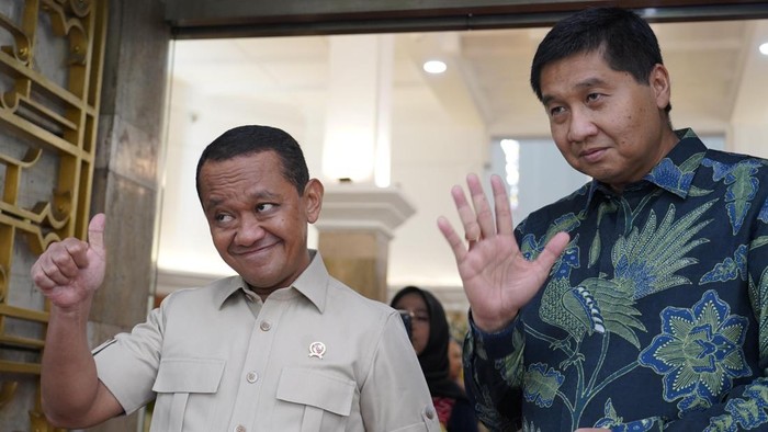 Menteri Koordinator Bidang Hilirisasi dan Transisi Energi Bahlil Lahadalia dan Menteri PKP Maruarar Sirait